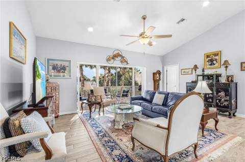 9226 Kincaid Ct, Sanibel FL - photo 8 of 31