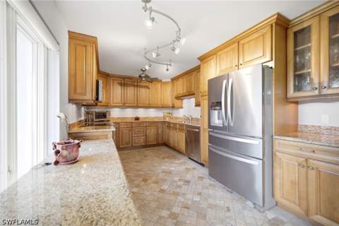 105 Clubhouse Ln 388, Naples FL - photo 7 of 30