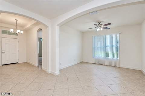 2635 Casibari Ct, Cape Coral FL - photo 12 of 42