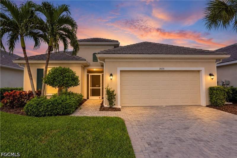 3 bedroom SingleFamilyResidence at 2635 Casibari Ct, Sandoval, Cape Coral — photo 3