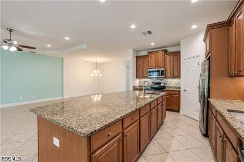 2635 Casibari Ct, Cape Coral FL - photo 9 of 42