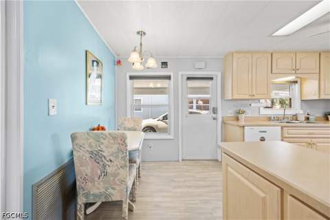 49 Nicklaus Blvd, North Fort Myers FL - photo 8 of 51