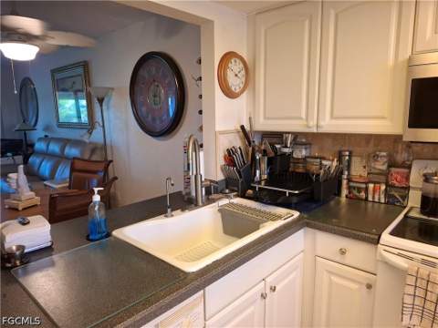 1018 Manatee Rd E307, Naples FL - photo 8 of 24