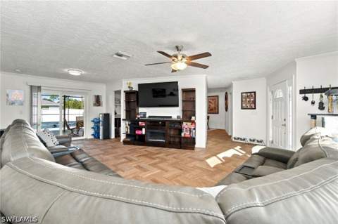 18688 Bradenton Rd, Fort Myers FL - photo 8 of 37