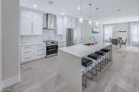 8260 Laurel Lakes Blvd, Naples FL - photo 12 of 40
