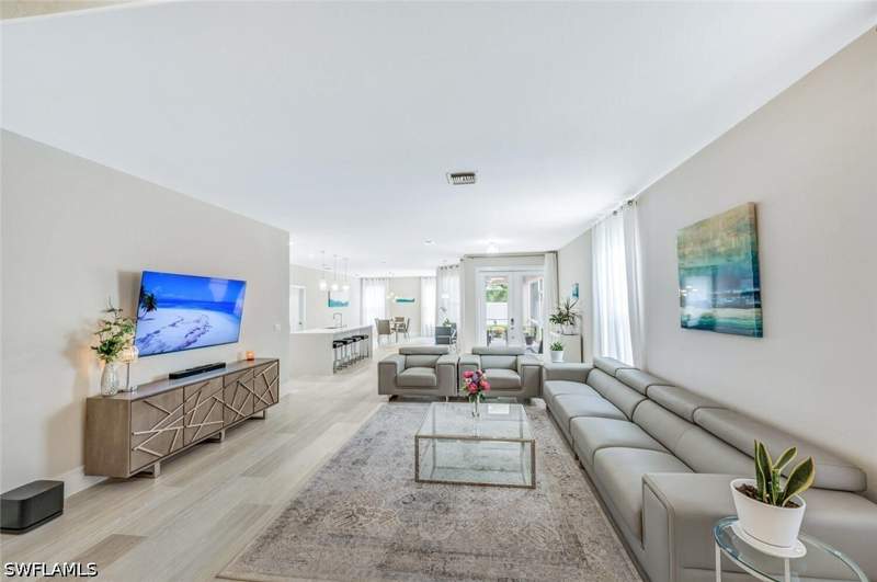 3 bedroom SingleFamilyResidence at 8260 Laurel Lakes Blvd, Laurel Lakes, Naples — photo 4