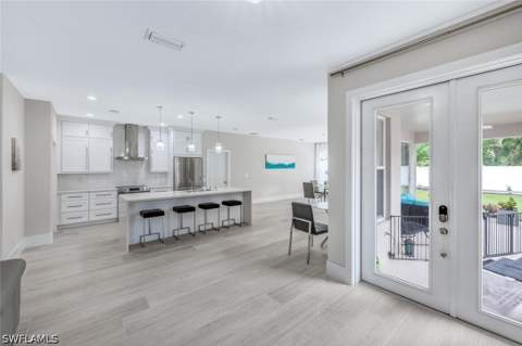 8260 Laurel Lakes Blvd, Naples FL - photo 7 of 40