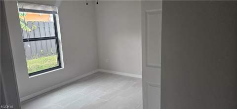 902 N 2nd Pl, Cape Coral FL - photo 10 of 24