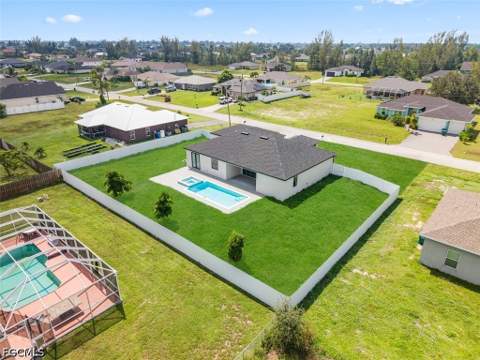 1835 NW 20th Pl, Cape Coral FL - photo 9 of 38