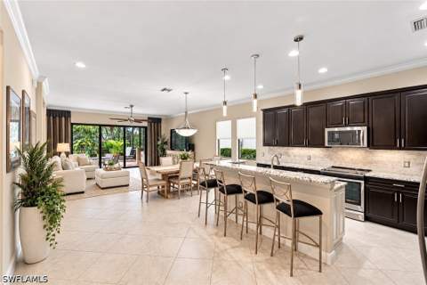 4395 Raffia Palm Cir, Naples FL - photo 10 of 33