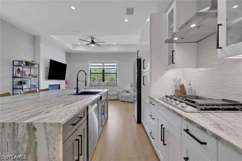 3039 12th Ave NE, Naples FL - photo 6 of 29