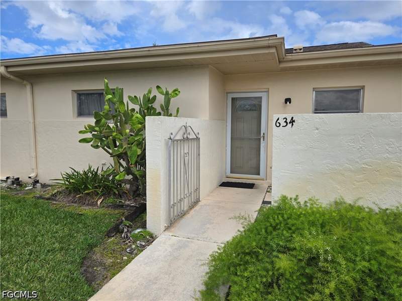 2 bedroom Condominium at 634 Joel Blvd, Beach Club Colony Condo, Lehigh Acres — photo 3