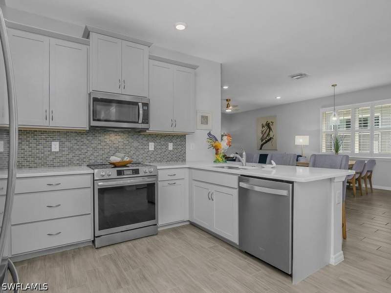 2 bedroom Attached at 1220 Enbrook Loop, Enbrook, Naples — photo 4