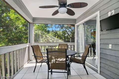 624 Wiggins Bay Dr C23, Naples FL - photo 12 of 22
