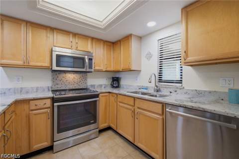 808 Cape Coral Pkwy W 201, Cape Coral FL - photo 10 of 36