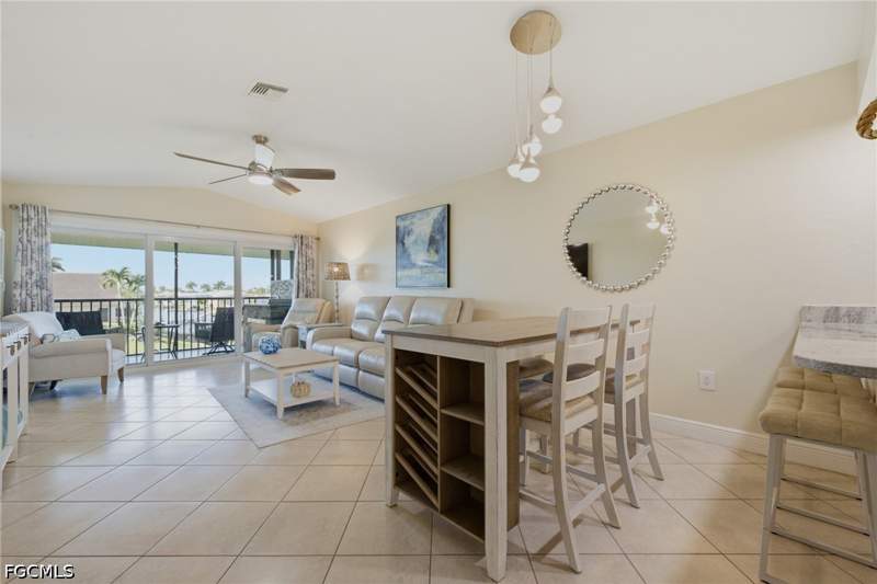 3 bedroom Condominium at 808 Cape Coral Pkwy W 201, Edgewater Condo, Cape Coral — photo 5