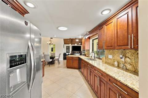 1832 Bolado Pkwy, Cape Coral FL - photo 8 of 31