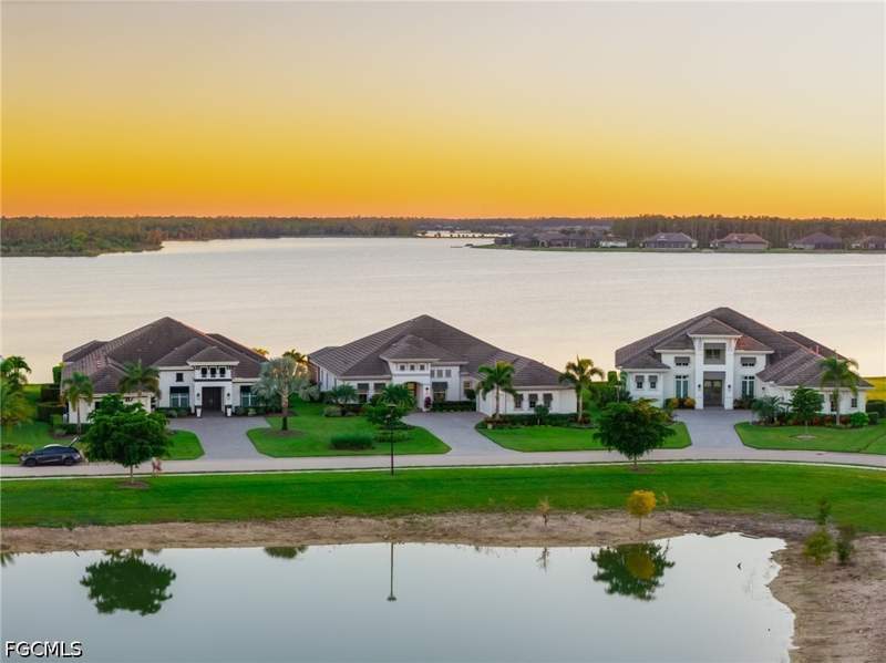 4 bedroom SingleFamilyResidence at 13119 Cerulean Ct, Wildblue, Fort Myers — photo 2