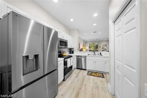 8231 Parkstone Pl 102, Naples FL - photo 14 of 45