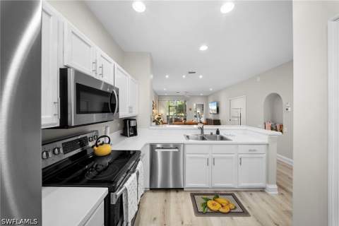 8231 Parkstone Pl 102, Naples FL - photo 15 of 45