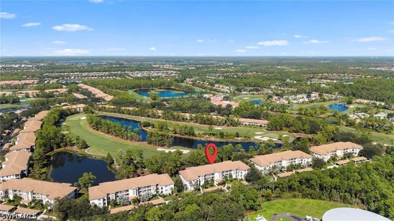 2 bedroom Condominium at 8231 Parkstone Pl 102, Waterford At Vanderbilt Country Club, Naples — photo 2