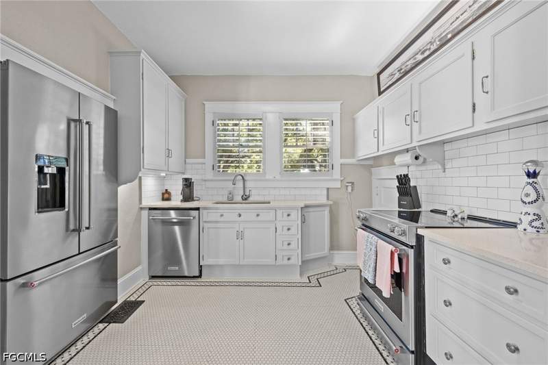 3 bedroom SingleFamilyResidence at 3650 McKinley Ave, Seminole Park, Fort Myers — photo 5