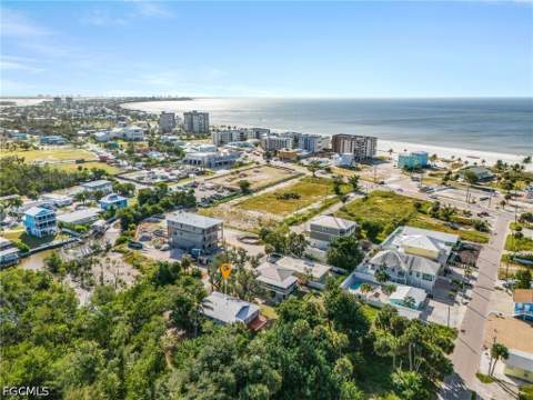 203 Chapel St, Fort Myers Beach FL - photo 10 of 44