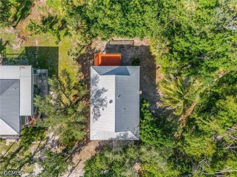 203 Chapel St, Fort Myers Beach FL - photo 7 of 44