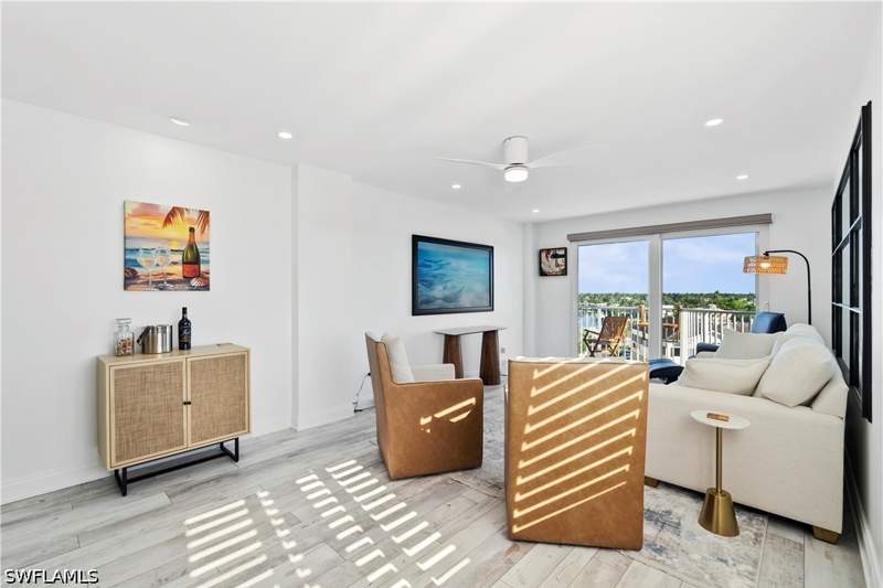 2 bedroom Condominium at 1300 Gulf Shore Blvd N 703, Del Mar, Naples — photo 3
