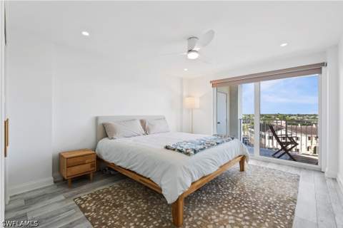 1300 Gulf Shore Blvd N 703, Naples FL - photo 8 of 19