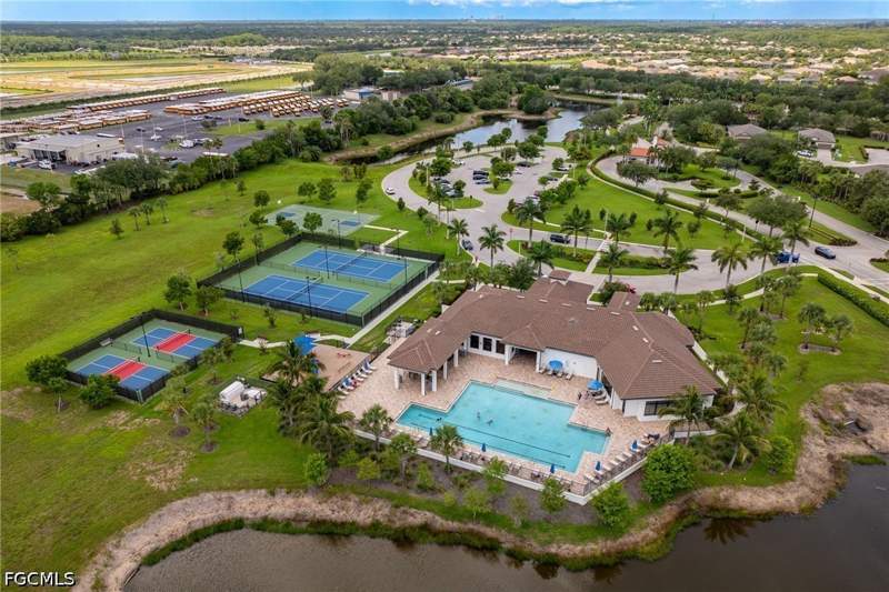 5 bedroom SingleFamilyResidence at 14534 Cantabria Dr, Portico, Fort Myers — photo 2