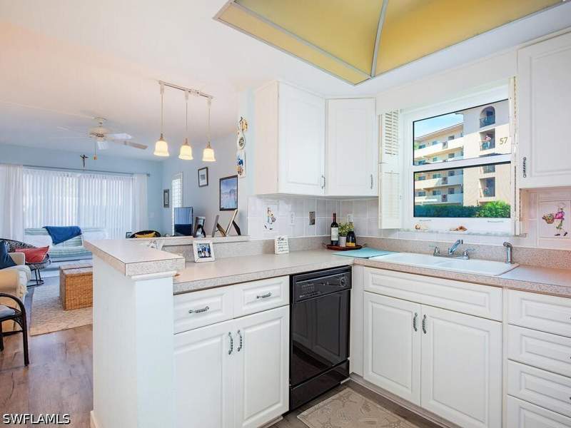 2 bedroom Condominium at 53 High Point Cir W 101, High Point Country Club, Naples — photo 5