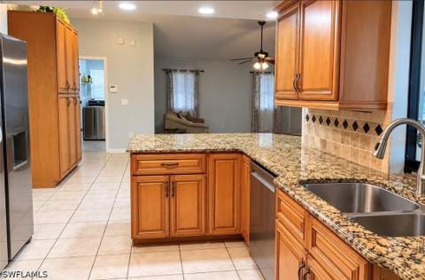 5214 Willow Ct, Cape Coral FL - photo 11 of 19