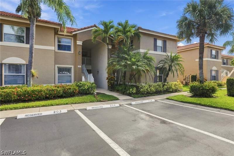 3 bedroom Condominium at 6560 Huntington Lakes Cir 104, Huntington Lakes, Naples — photo 2