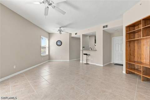6560 Huntington Lakes Cir 104, Naples FL - photo 7 of 44