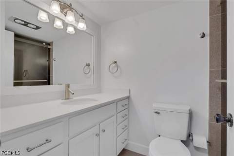 6760 Winkler Rd 3, Fort Myers FL - photo 16 of 39