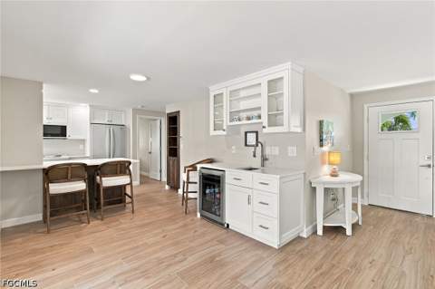 371 Washington Ct, Fort Myers Beach FL - photo 11 of 45