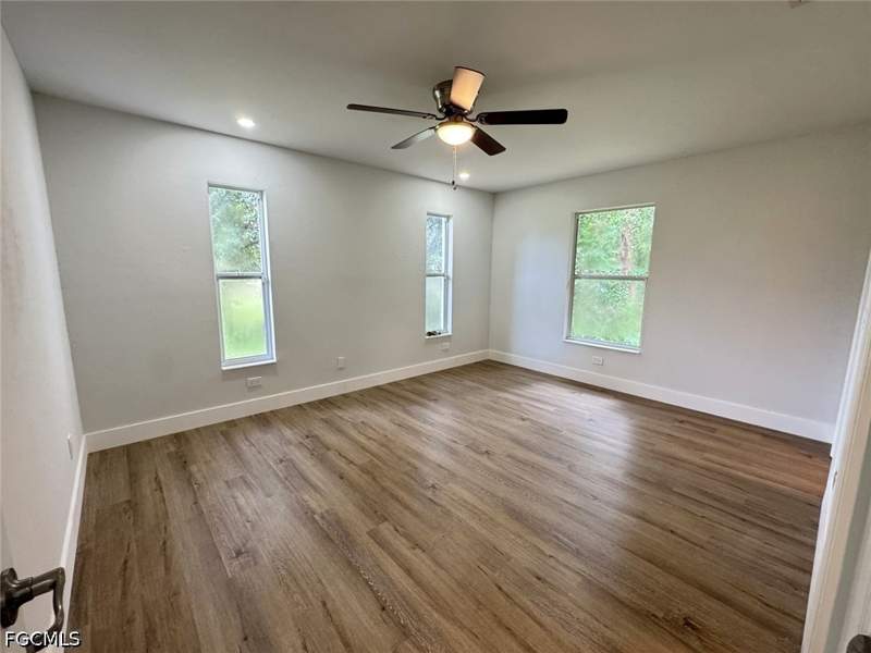 4 bedroom SingleFamilyResidence at 1094 Alabama Rd S, Mirror Lakes, Lehigh Acres — photo 3