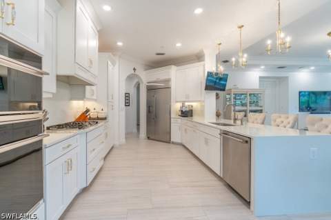 16347 Viansa Way 102, Naples FL - photo 10 of 40