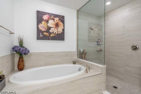 16347 Viansa Way 102, Naples FL - photo 14 of 40