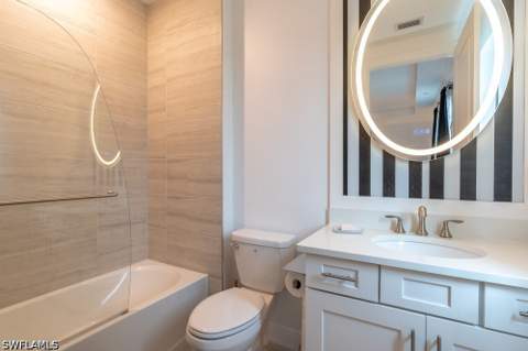 16347 Viansa Way 102, Naples FL - photo 18 of 40