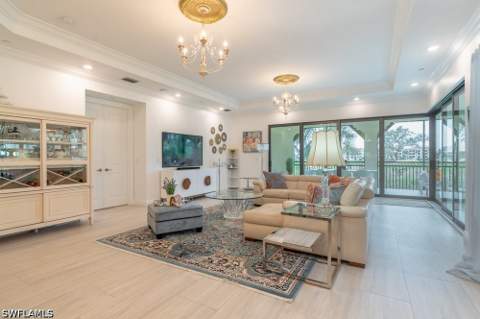 16347 Viansa Way 102, Naples FL - photo 8 of 40
