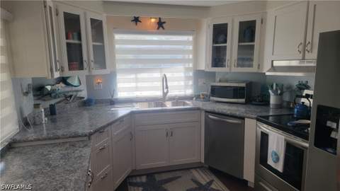 24984 Windward Blvd, Bonita Springs FL - photo 12 of 31