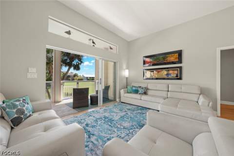 1300 Par View Dr, Sanibel FL - photo 8 of 48