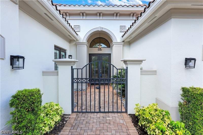 3 bedroom SingleFamilyResidence at 3927 Torrens Ct, Riverstone, Naples — photo 2