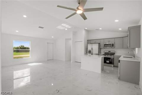 3903 NW 39th Ln, Cape Coral FL - photo 8 of 29