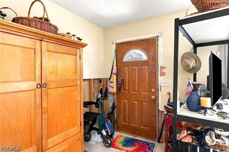 2 bedroom Condominium at 1165 Palm Ave 6C, Palm Frond Condo, North Fort Myers — photo 2