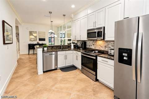 9093 Capistrano St S 7501, Naples FL - photo 10 of 40