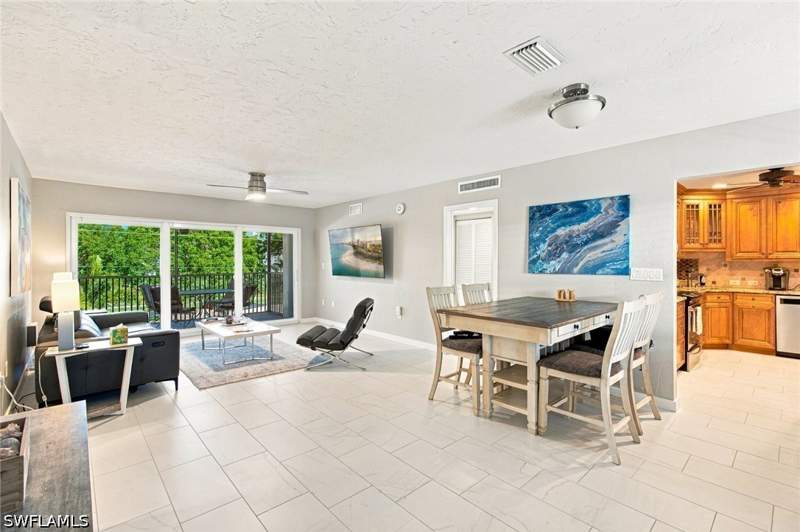 2 bedroom Condominium at 1012 S Collier Blvd 204, Surfside Club At Marco Beach, Marco Island — photo 5