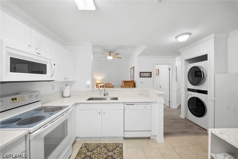 3 bedroom Condominium at 15390 Bellamar Cir 3214, Bellamar, Fort Myers — photo 3